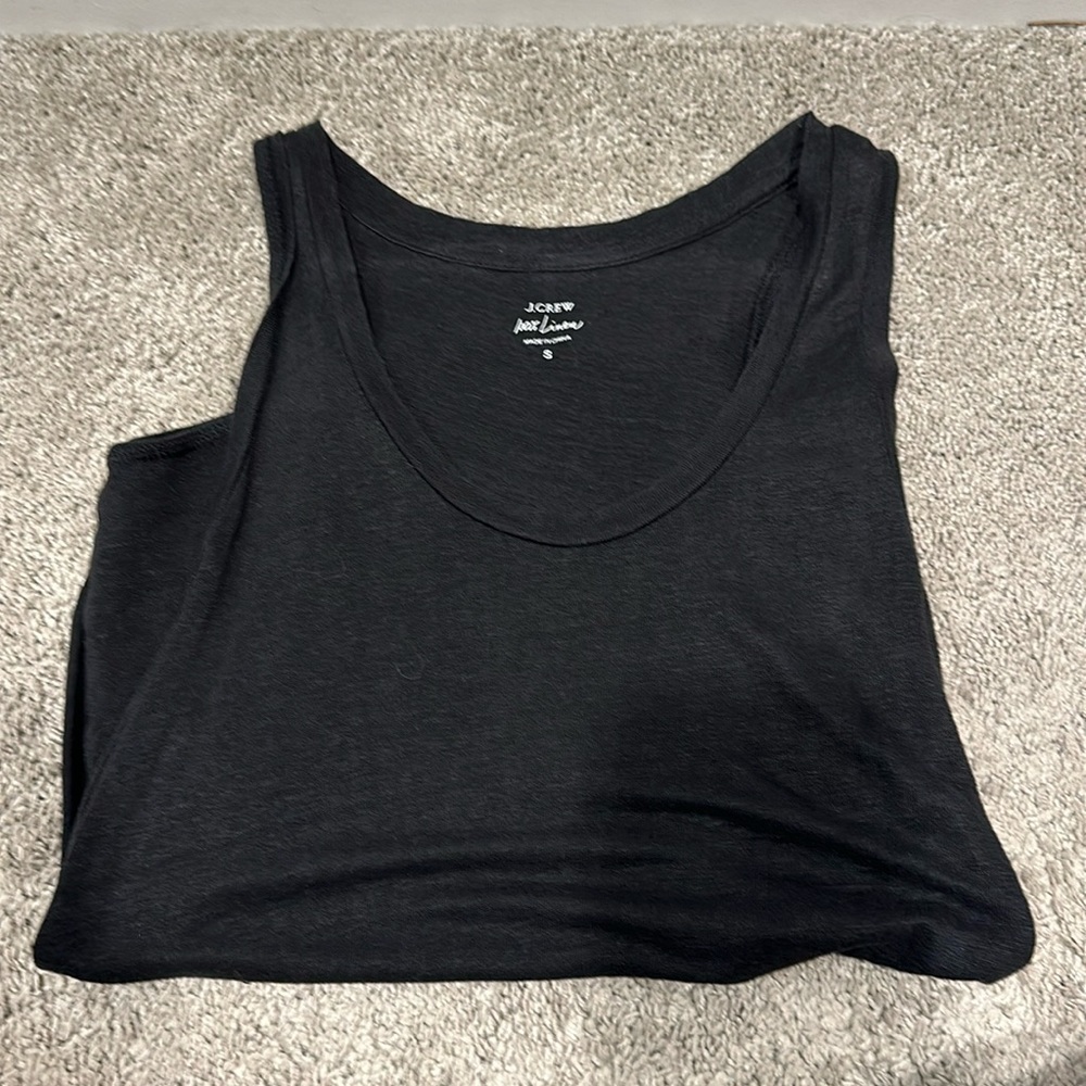 Black linen tank